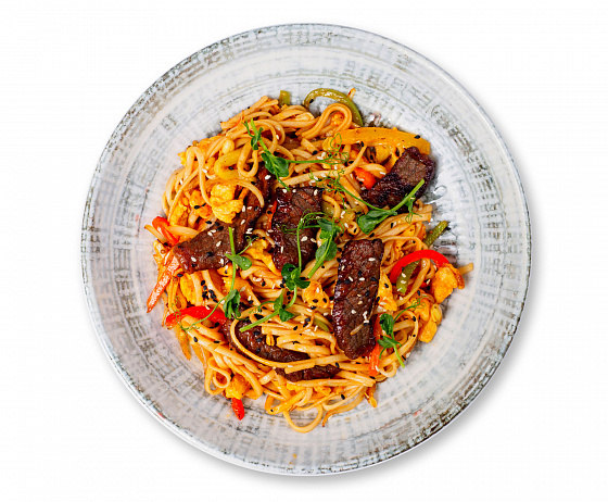 Лапша удон с говядиной в перечном соусе 1